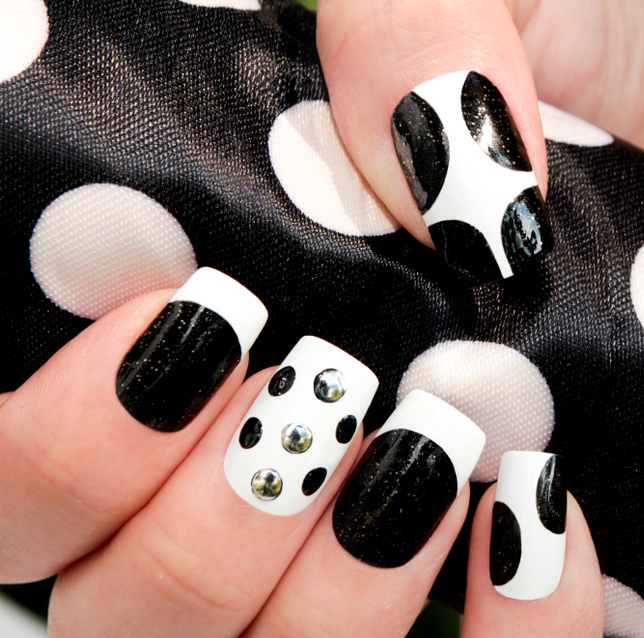 5 Black and White Nail Art Ideas Your Customers Will Lo