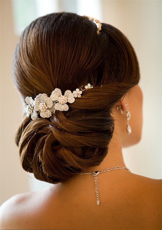 Classy bridal updo | Elegant wedding hair, Wedding hair .