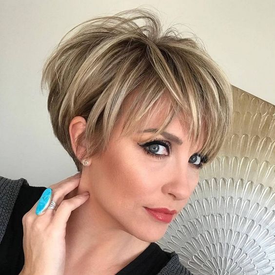 Cool Short Hairstyles for Thick Hair