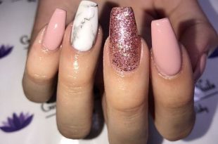 Creative mismatched glitter and marble nail art design ideas #nail .