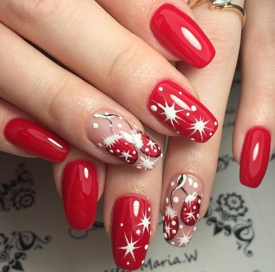 Easy and creative nail designs for Christmas | Red nail art .