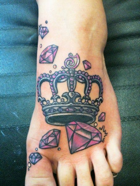 48 Crown Tattoo Ideas We Love | Diamond tattoos, Feet tattoos .