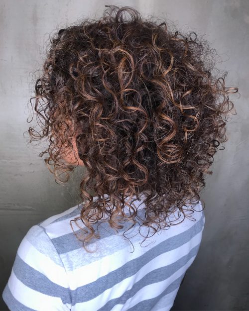 25 Best Shoulder Length Curly Hair Ideas (2020 Hairstyle