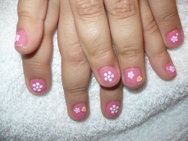Cute Pink Nail Designs for Girls