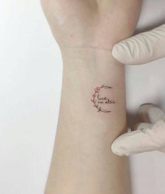 40+ Super Cute Tattoo Ideas For Girls Who Love To Look Adorable .