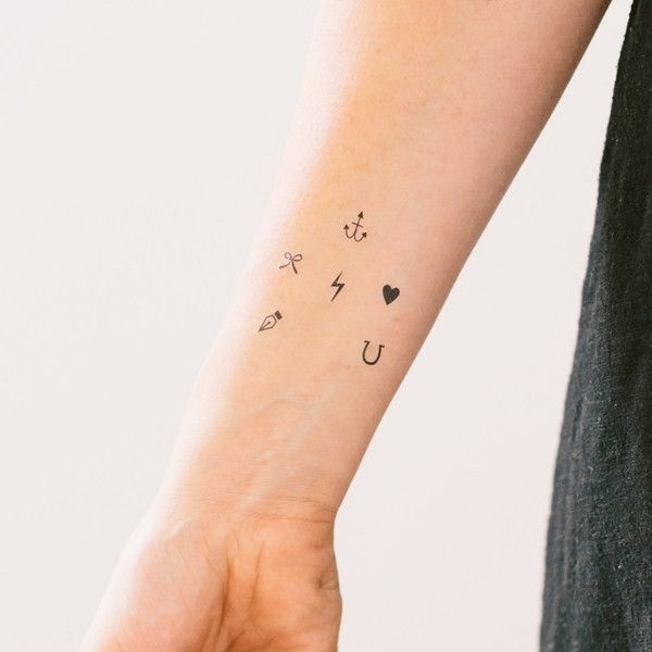 40 Cute Tiny Tattoo Ideas For Gir