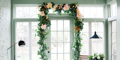 DIY Floral Garlands - How to Make Flower Garlands for Weddings .