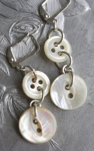 Happy Buttons #1 | Diy earrings easy, Diy earrings, Butto