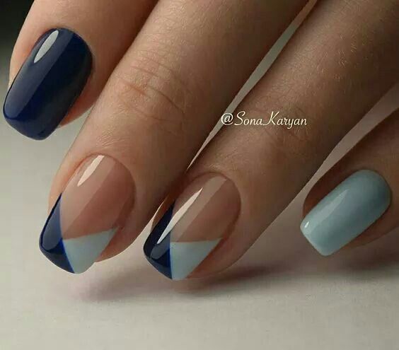 Cute nails art trend. Beautiful, simple, elegant nail art design .