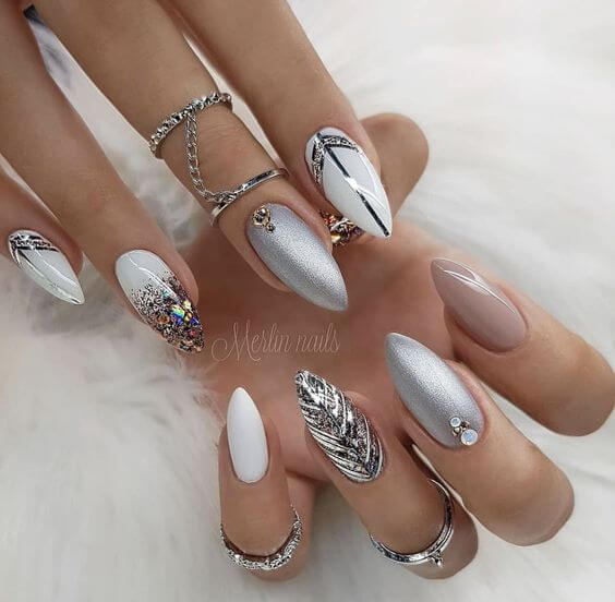 22 Totally Classy Nail Designs to Rock This Winter 20