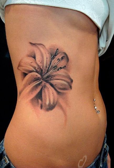 Flower Tattoos for Your Waist | Blumen tattoo vorlage, Blüten .