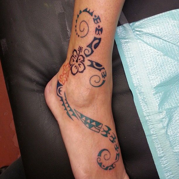 Hawaiian Foot Tattoo For Women | Foot tattoos for women, Tribal .