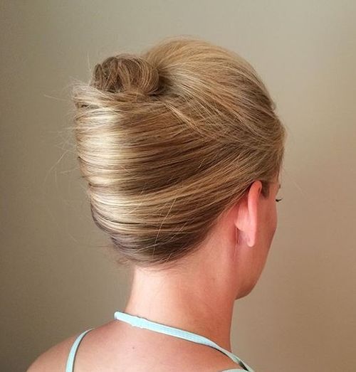 40 Stylish French Twist Updos Hairstyles | Nouvelles coiffures .
