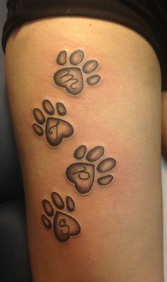 11 Funny Paw Tattoo Designs | Pawprint tatt