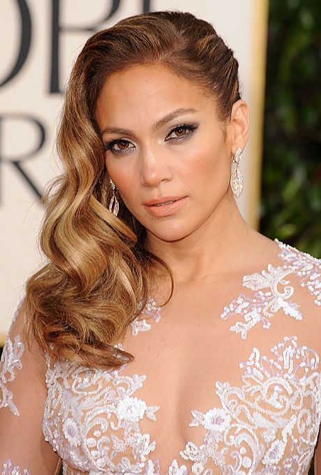 Glamorous Wavy Wedding Hair - Jennifer Lopez's Long Wavy Hairstyle .