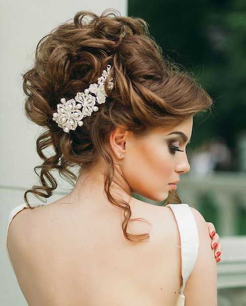 Glamorous Bridal Hairstyles with Flowers