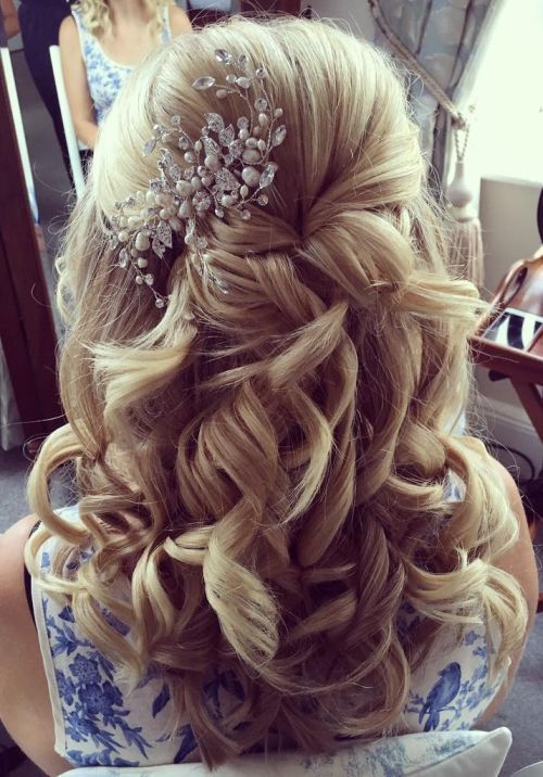 15+ Glorious Boho Hairstyles Ideas | Wedding hairstyles for medium .