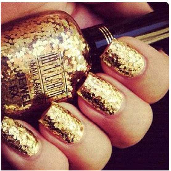 Glowing Golden Nail Designs