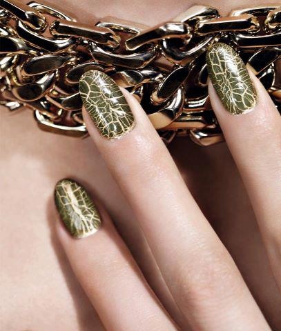 Gold Nails for You to Shine