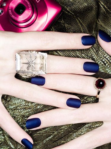 17 Gorgeous Blue Nails Art - Pretty Desig