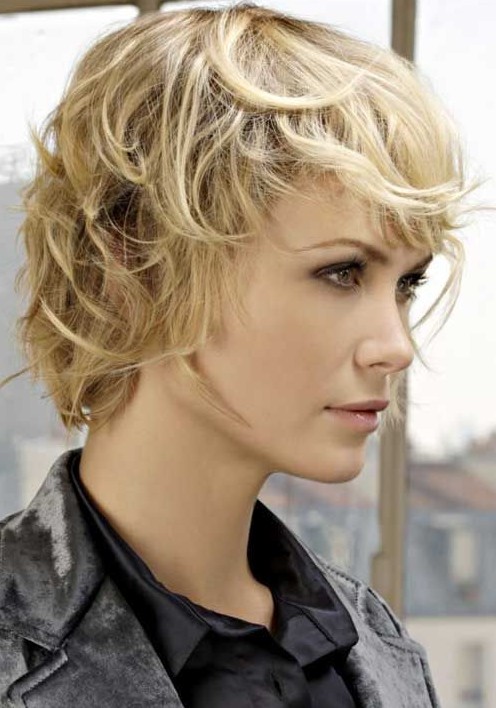 20 Youthful Shaggy Hairstyles for Women 2020 - Hairstyles Week