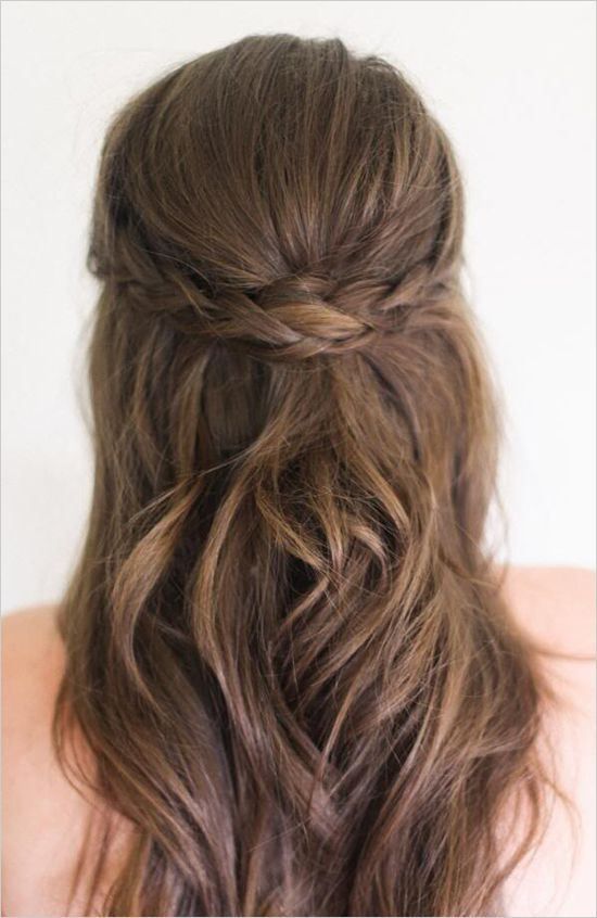 10 Gorgeous Half-Up, Half-Down Wedding Hairstyles | Wedding hair .