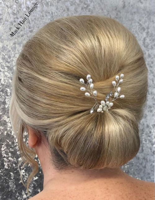 50 Ravishing Mother of the Bride Hairstyl