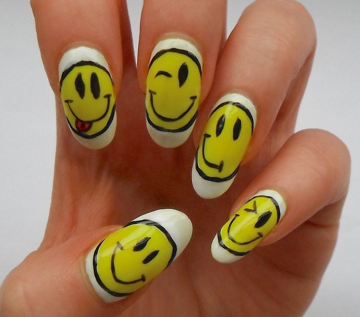 12 Hilarious Happy Face Nail Designs | Nails, Happy nails, Trendy .