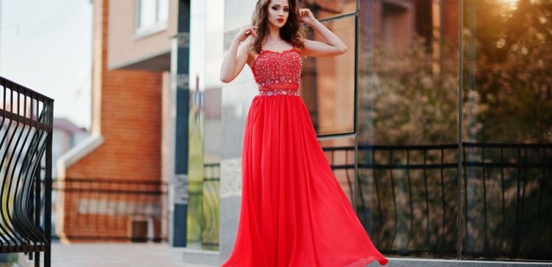 Tips to Choose the Best Style of Evening Dresses - Fashion .
