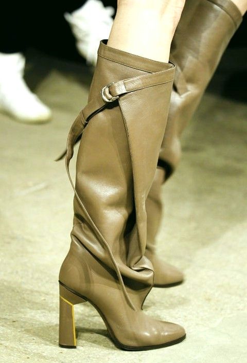 5 ingenious boot trends inspired by New York Fashion Week runways .