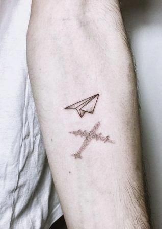 40 Tiny Tattoos For Men (Yet Meaningful | Tattoos for guys .