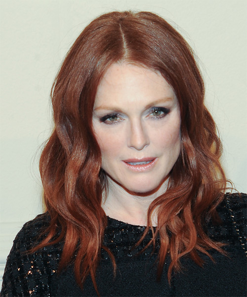 11 Julianne Moore Hairstyles, Hair Cuts and Colo