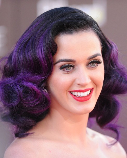 Katy Perry Trendy Curly Hairstyle for Medium Hair - PoPular Haircu