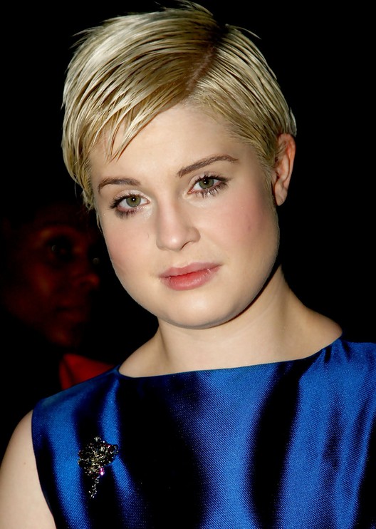 Kelly Osbourne Hairstyles - Celebrity Latest Hairstyles 20