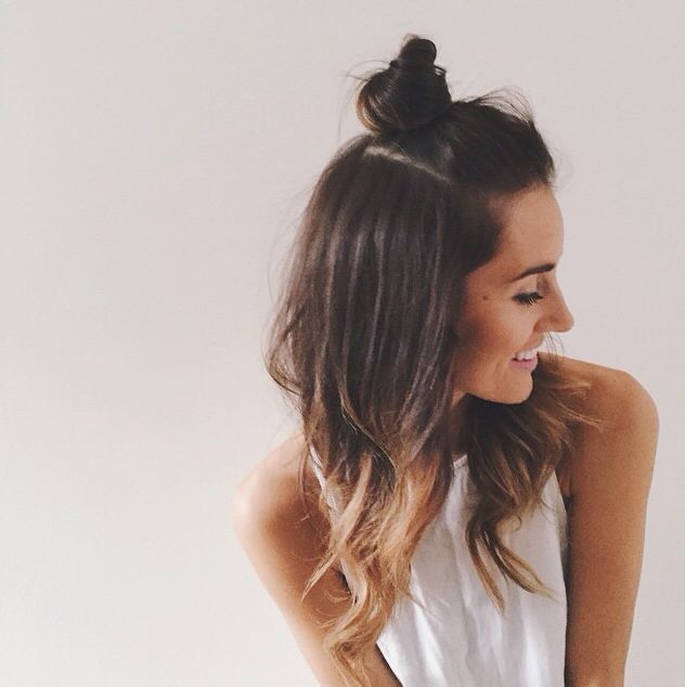 How To Do Hairstyle Trend Half Up Top Knot | Hair inspiration .