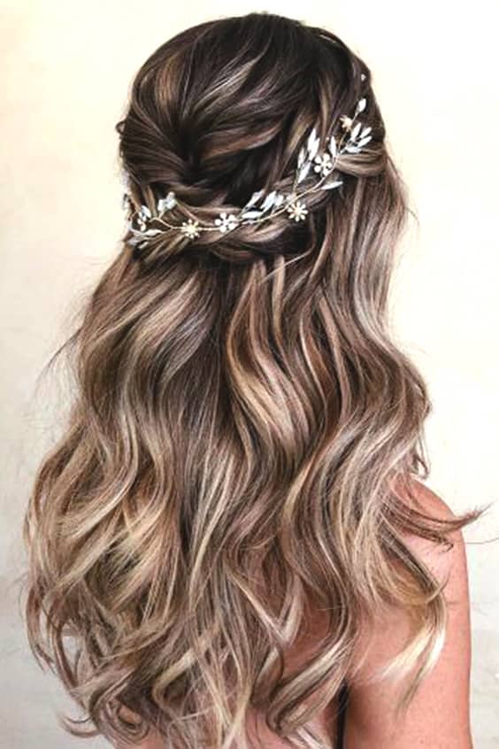 72 Romantic Wedding Hairstyle Trends in 2019 | Ecemel