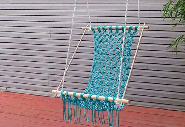 28 DIY Ways to Decorate Your Porch This Summer | Diy hammock .