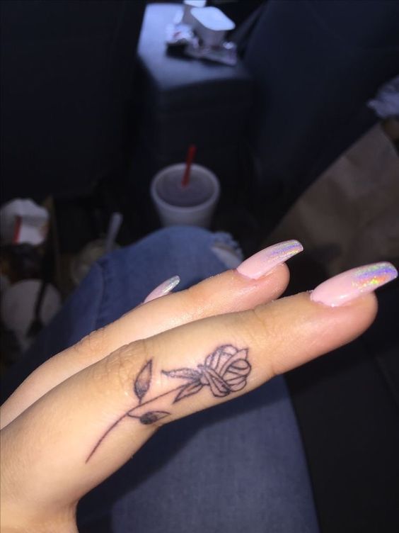 91 Small Meaningful Tattoos for Women Permanent and Temporary .