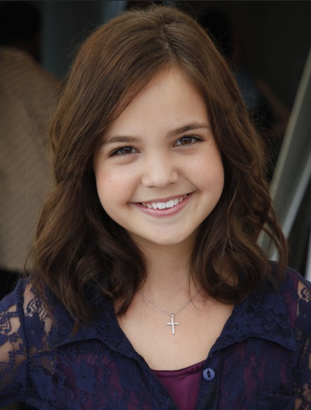 Bailee Madison, Soft Curls Hairstyle: Girls Haircuts - PoPular .