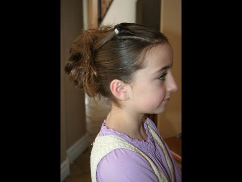Corner Flip into Messy Bun | Cute Girls Hairstyles - YouTu