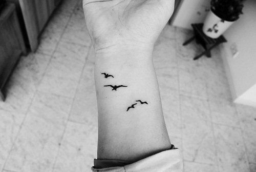 77 Most Beautiful Small Tattoos That Everyone wish to Have .