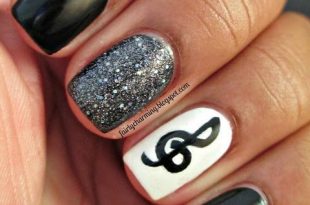 Music Manicure for You to Rock | Music nails, Short nail designs .