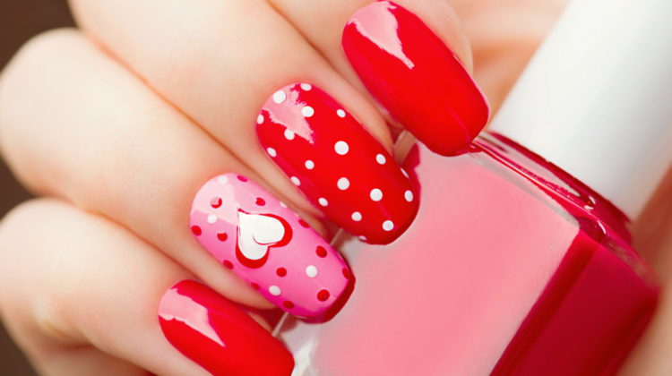 28 Cute Red And White Nail Art Designs To Try This Year - Workout Pl