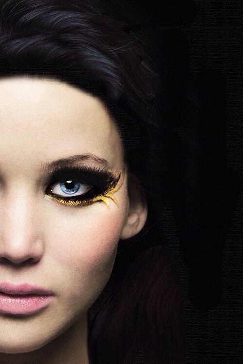 Hunger Games / Catching Fire / Katniss | Hunger games makeup, Fire .