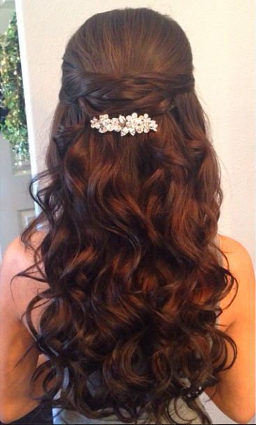 16 Overwhelming Half Up Half Down Wedding Hairstyles (With images .