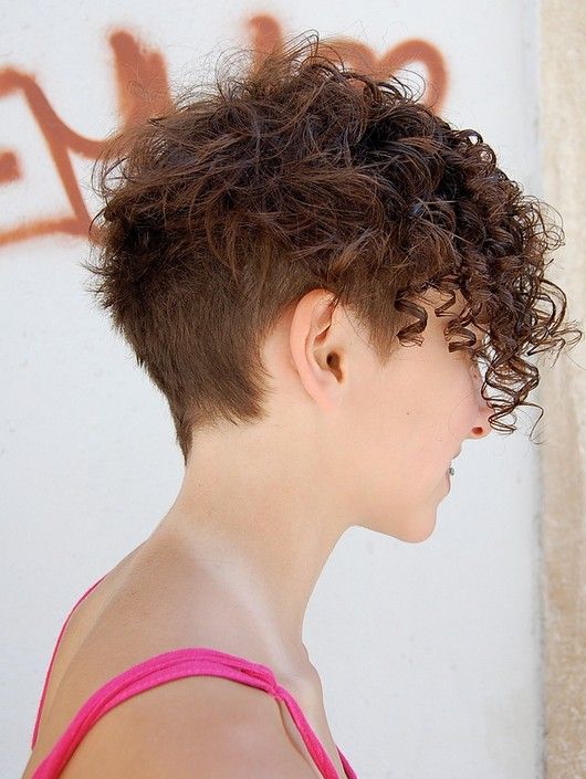 20 Gorgeous Wavy and Curly Pixie Hairstyles: Short Hair Ideas .