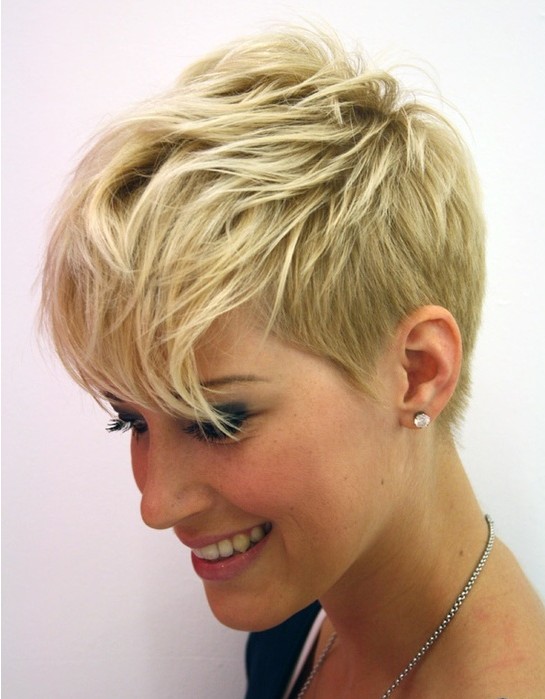 57 Hottest Pixie Cuts for Women 20