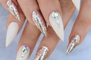 38 Classy Acrylic Stiletto Nails Designs for Summer 2019 | White .