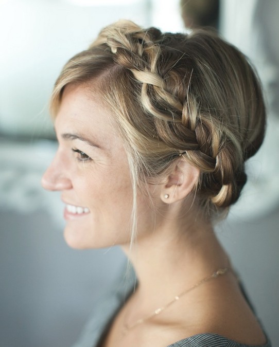 Simple Braided Crown Hairstyle Tutorial: Cute and Easy Hairstyles .