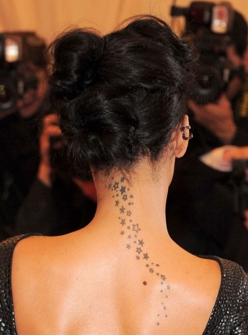 72 Back of Neck Tattoos for Women and Girls – Part I | Tattoos Mob .